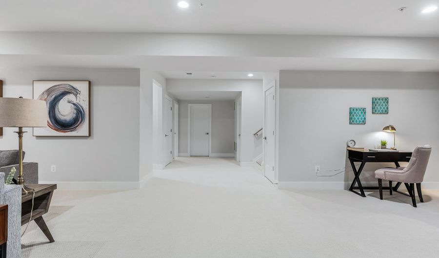 6908 GREYSWOOD Rd, Bethesda, MD 20817 - 5 Beds, 5 Bath
