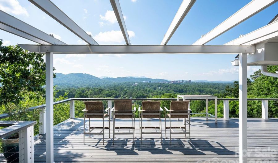38 Lookout Rd, Asheville, NC 28804 - 5 Beds, 5 Bath