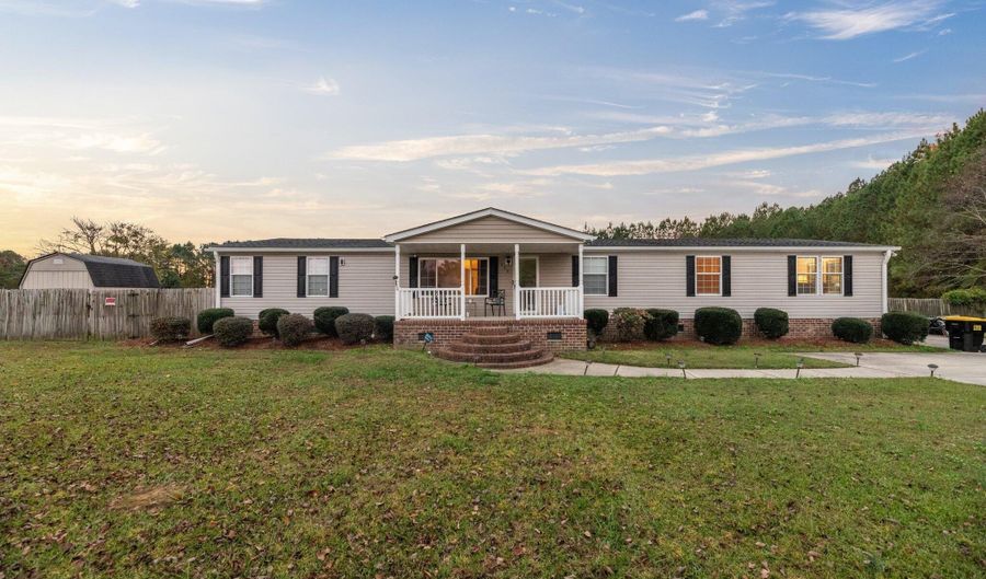 459 Blackmoore Run, Ayden, NC 28513 - 3 Beds, 2 Bath