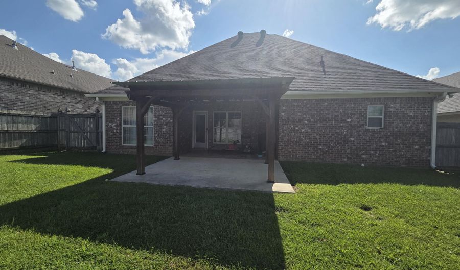 305 Flagstone Dr, Brandon, MS 39042 - 3 Beds, 2 Bath