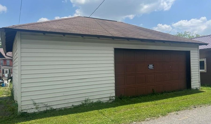409 N 6th Ave, Altoona, PA 16601 - 2 Beds, 2 Bath