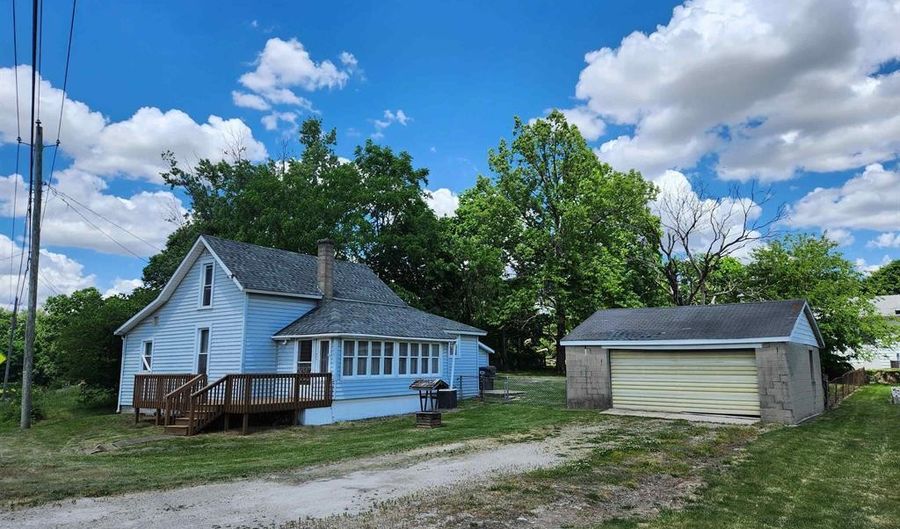 404 W Indiana Ave, Eaton, IN 47338 - 3 Beds, 1 Bath