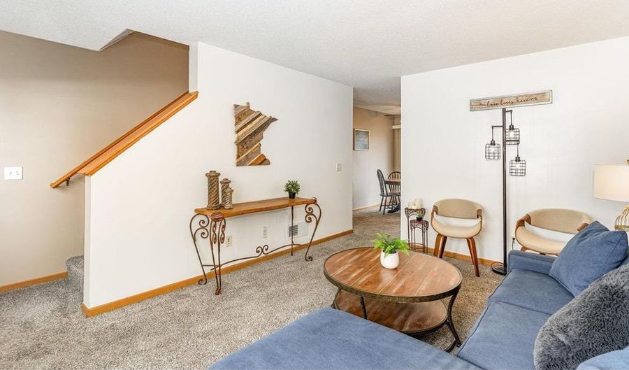 15537 Foghorn Ln 45, Apple Valley, MN 55124 - 2 Beds, 2 Bath