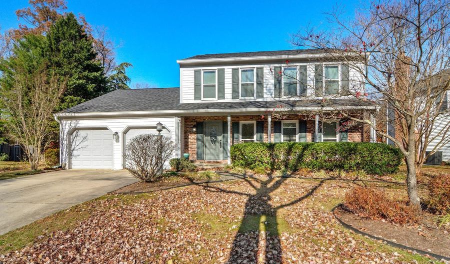 202 AUTUMN LEAF Pl, Annapolis, MD 21401 - 5 Beds, 4 Bath