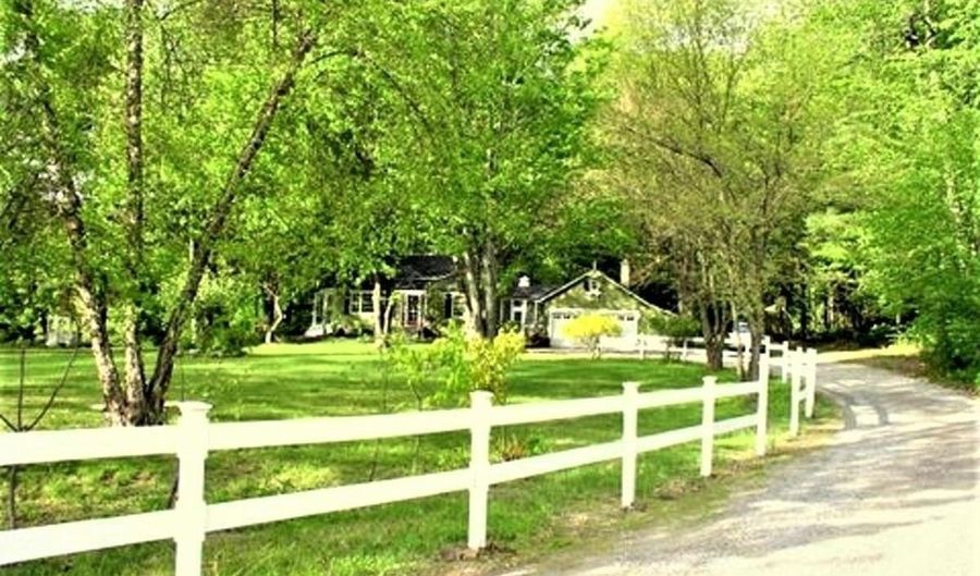 23 Bittersweet Ln, Chesterfield, NH 03466 - 3 Beds, 2 Bath