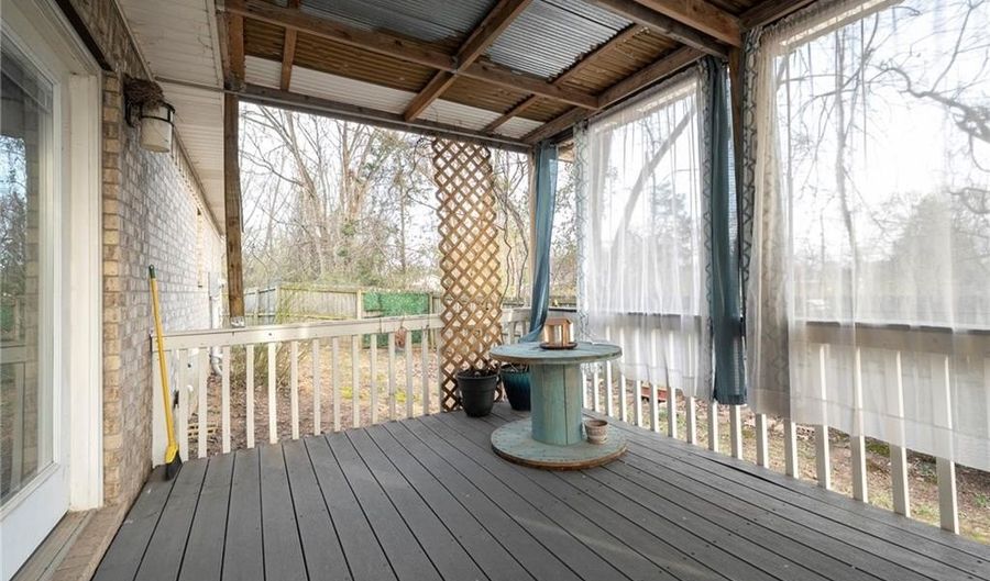 423 Mildred Ct, Alma, AR 72921 - 3 Beds, 2 Bath