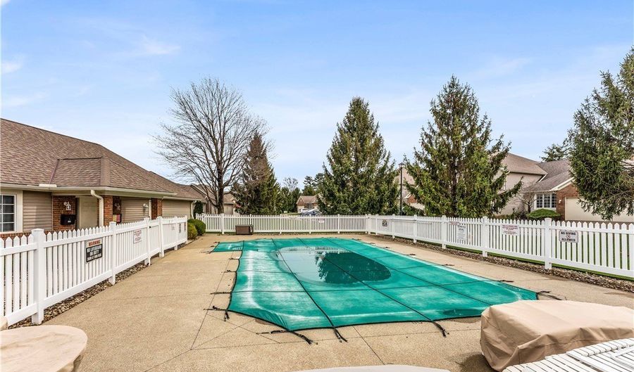 120 Ambleside Way, Amherst, OH 44001 - 3 Beds, 3 Bath