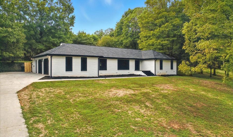 1113 Springfield Dr, Athens, TN 37303 - 4 Beds, 3 Bath