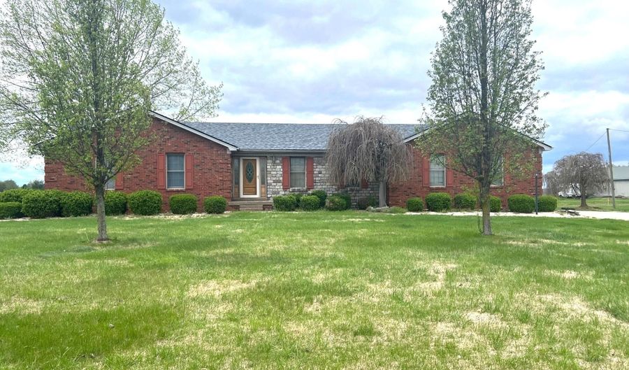 4953 Springfield Rd, Bardstown, KY 40004 - 3 Beds, 3 Bath