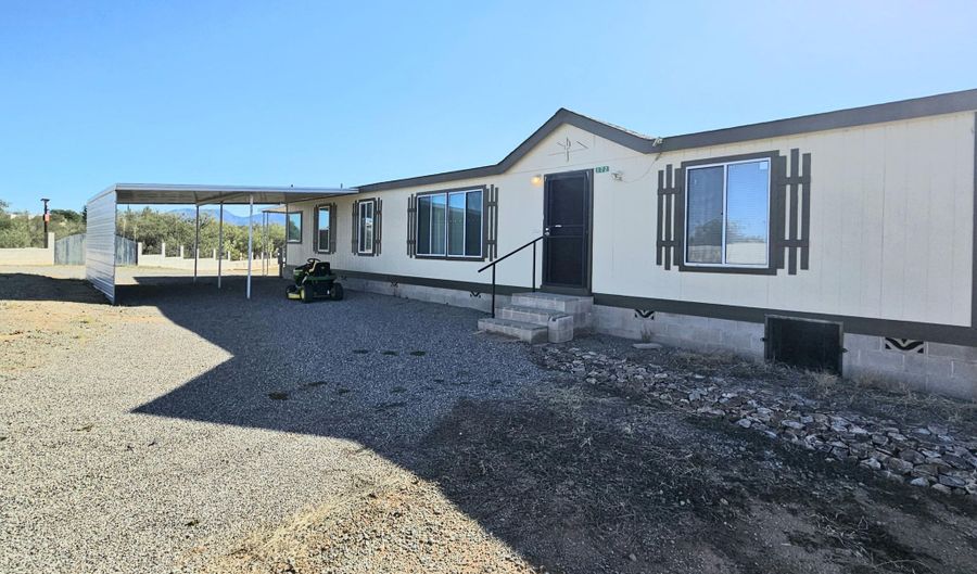 172 S Pima Ln, Benson, AZ 85602 - 3 Beds, 2 Bath