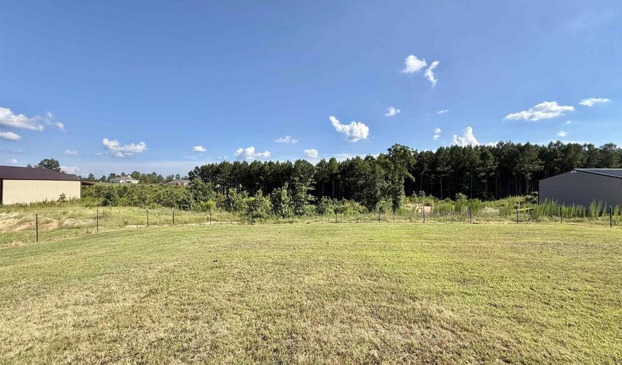 8269 Ore Trl, Bauxite, AR 72011 - 3 Beds, 2 Bath