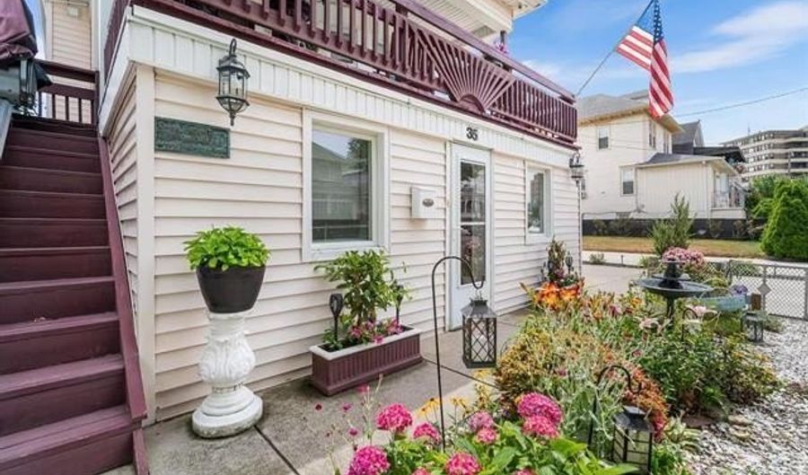 35 S LACLEDE Pl, Atlantic City, NJ 08401 - 7 Beds, 5 Bath
