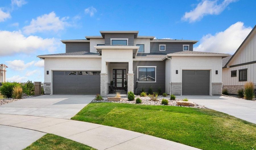 3662 N Buchanan Ct, Aurora, CO 80019 - 6 Beds, 5 Bath