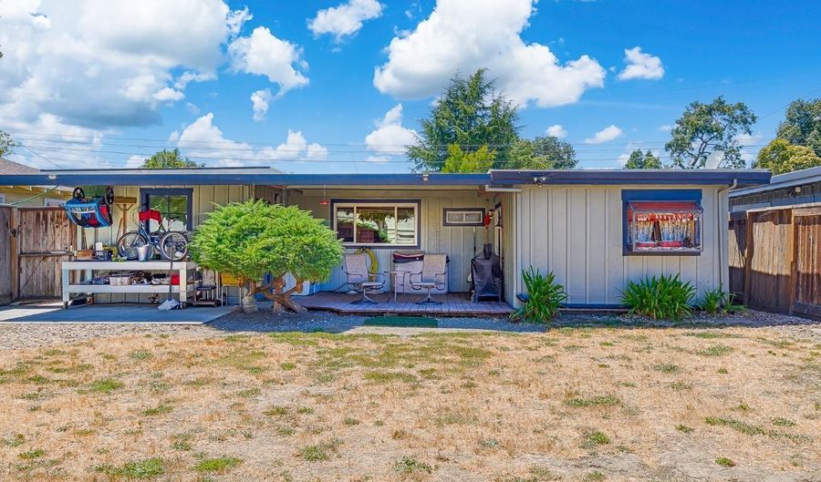 780 Brigham Ave, Santa Rosa, CA 95404 - 2 Beds, 1 Bath