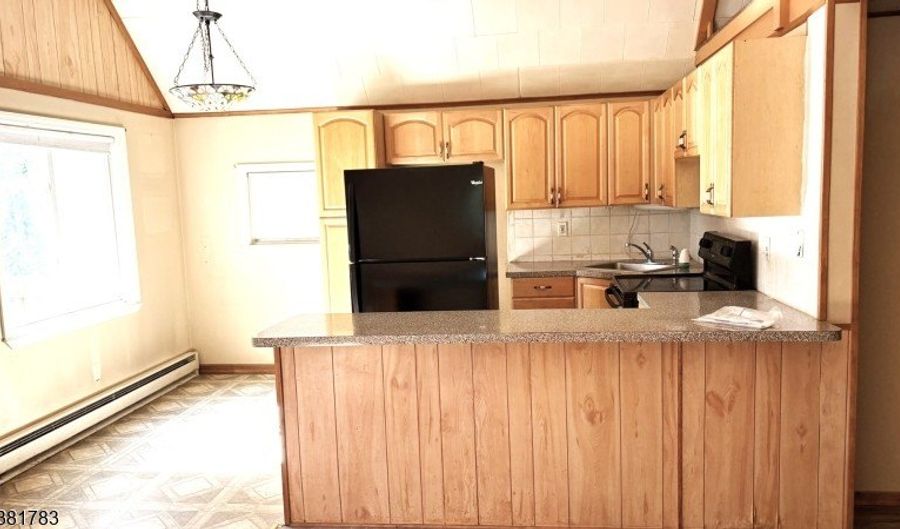 13 Dogwood Trl, Alloway, NJ 07462 - 2 Beds, 1 Bath