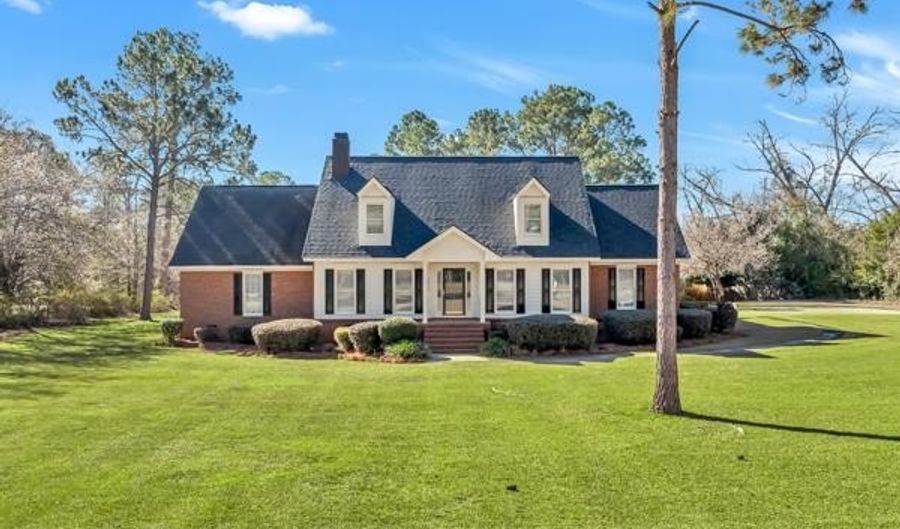 3812 Old Dawson Rd, Albany, GA 31721 - 4 Beds, 4 Bath