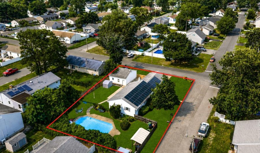 1108 Anchor Ave, Beachwood, NJ 08722 - 4 Beds, 2 Bath