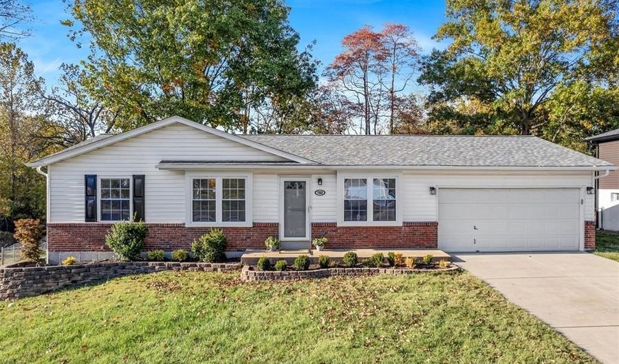 782 Sur Vista Dr, Arnold, MO 63010 - 3 Beds, 3 Bath