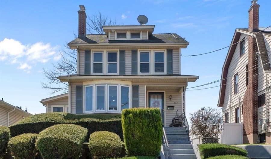 337 Little St, Belleville, NJ 07109 - 3 Beds, 3 Bath