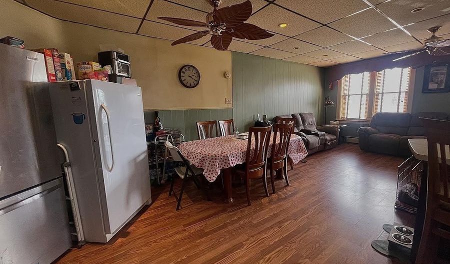 33 E 19th St, Bayonne, NJ 07002 - 11 Beds, 6 Bath