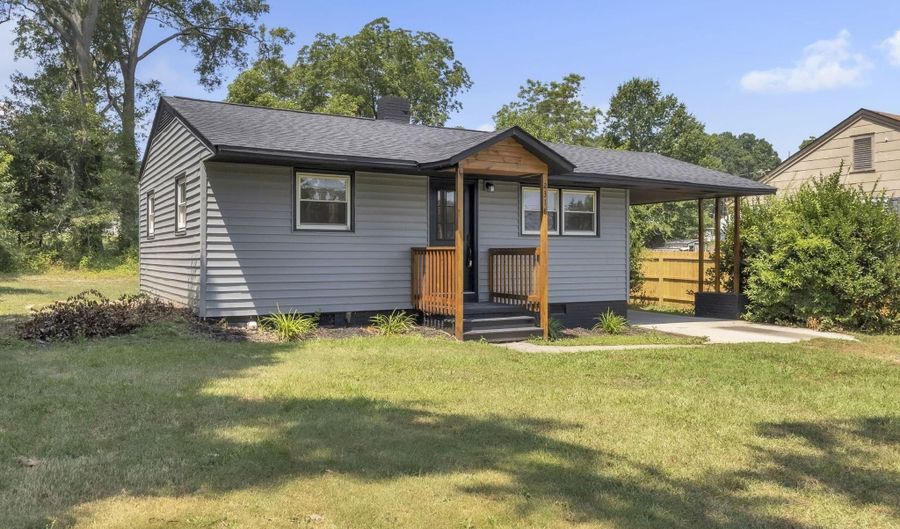 2318 S McDuffie St, Anderson, SC 29624 - 2 Beds, 2 Bath