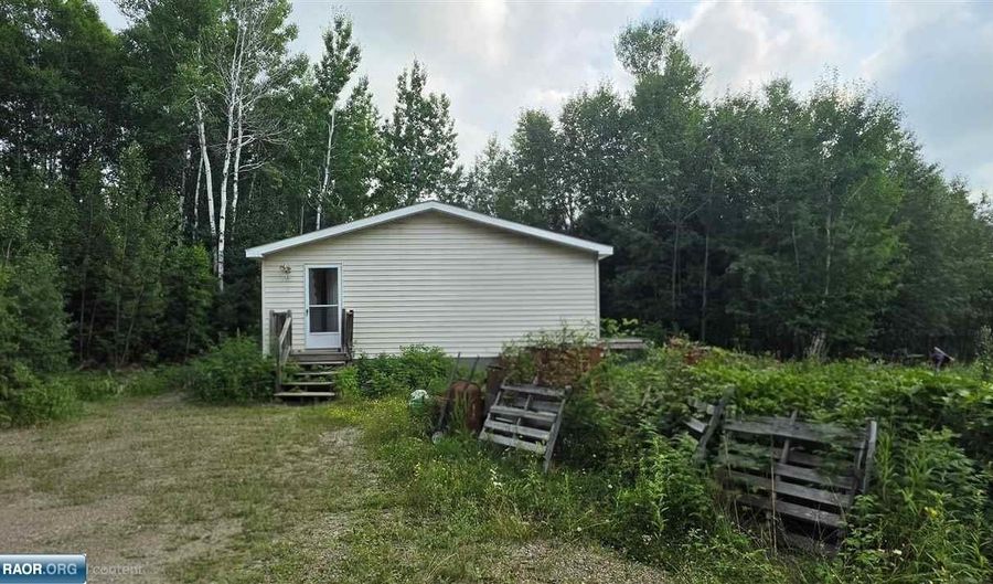 8542 Ralph Rd, Angora, MN 55703 - 3 Beds, 2 Bath