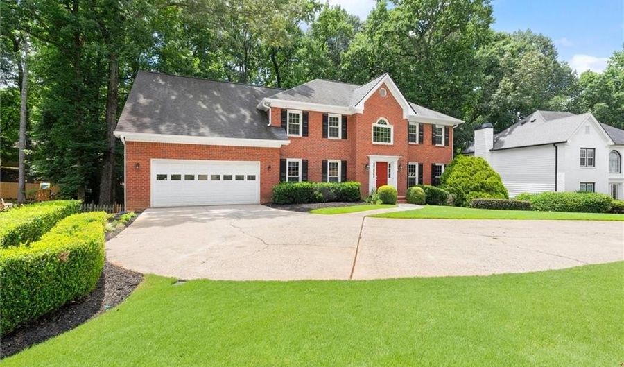 3505 Waters Glen Way, Alpharetta, GA 30022 - 6 Beds, 5 Bath