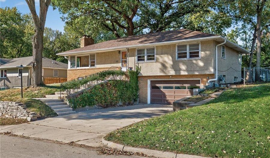 6732 Emerson Ave S, Richfield, MN 55423 - 3 Beds, 3 Bath