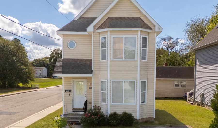 1176 W 6TH St, Laurel, DE 19956 - 3 Beds, 3 Bath