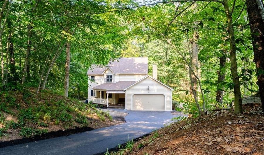 180 Pike Ave, Attleboro, MA 02703 - 3 Beds, 3 Bath