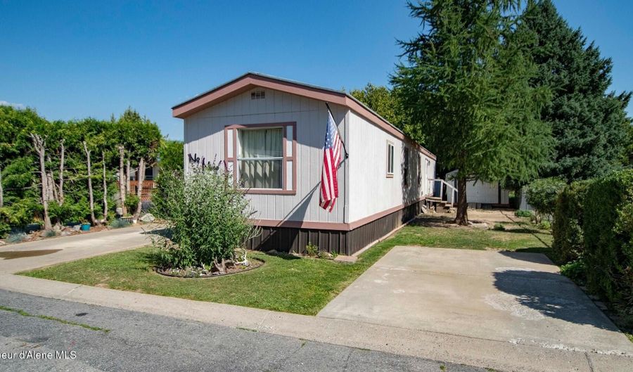 6308 McCall St 9, Bonners Ferry, ID 83805 - 3 Beds, 1 Bath