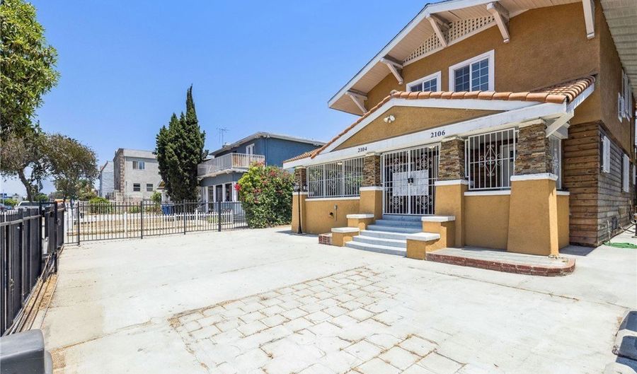 2104 Crenshaw Blvd, Los Angeles, CA 90016 - 3 Beds, 2 Bath