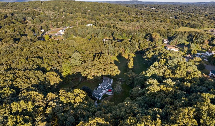 6 Pine Hill Rd, Burlington, CT 06013 - 4 Beds, 5 Bath