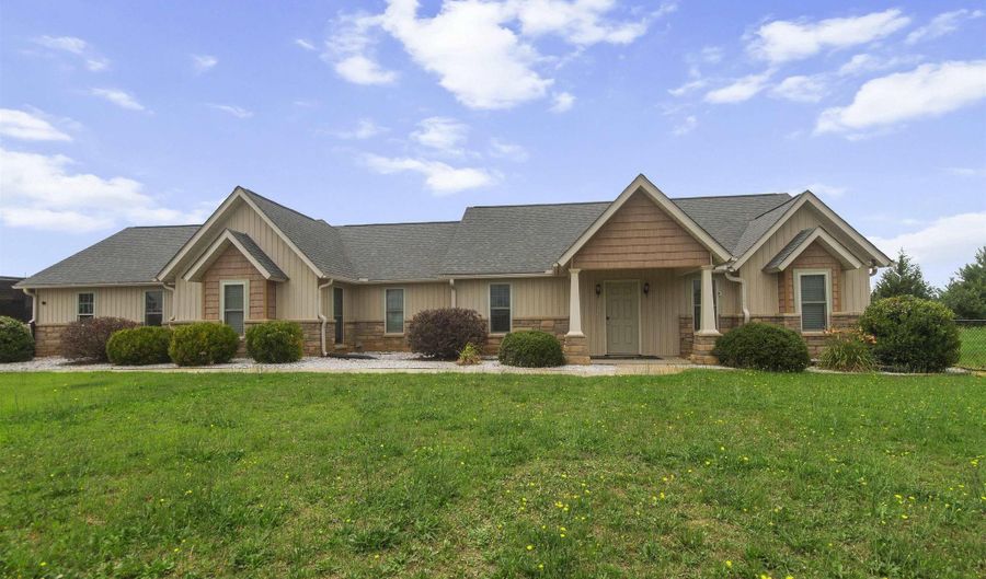 2900 Highway 187 S, Anderson, SC 29624 - 3 Beds, 2 Bath