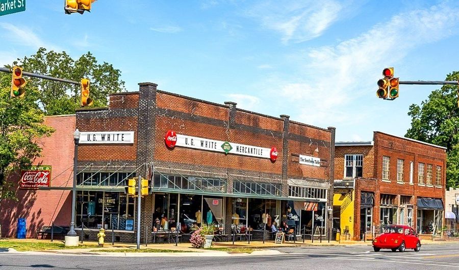 15292 Coco Reid Ln, Athens, AL 35611 - 4 Beds, 2 Bath