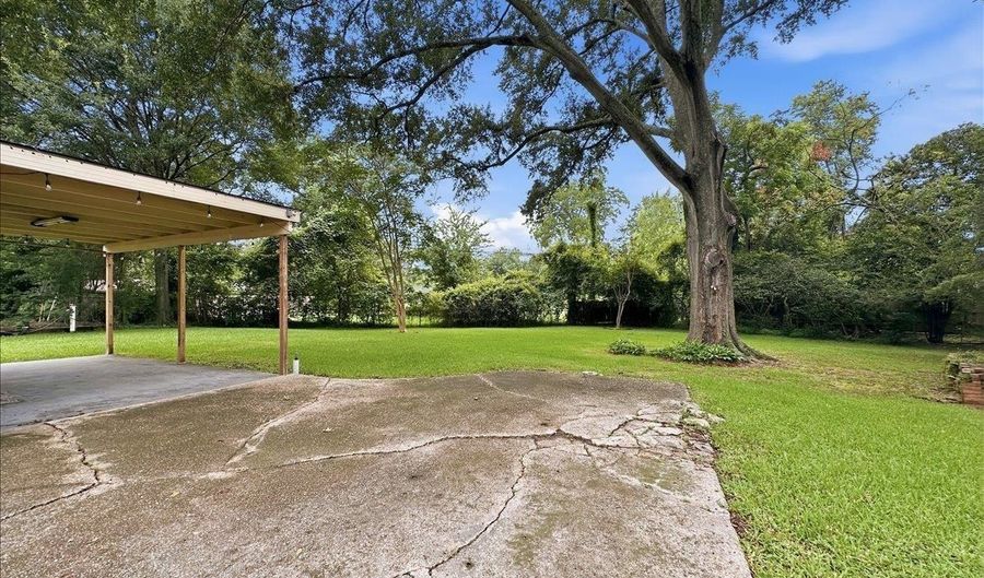4034 N Maiden Dr, Baton Rouge, LA 70809 - 3 Beds, 2 Bath