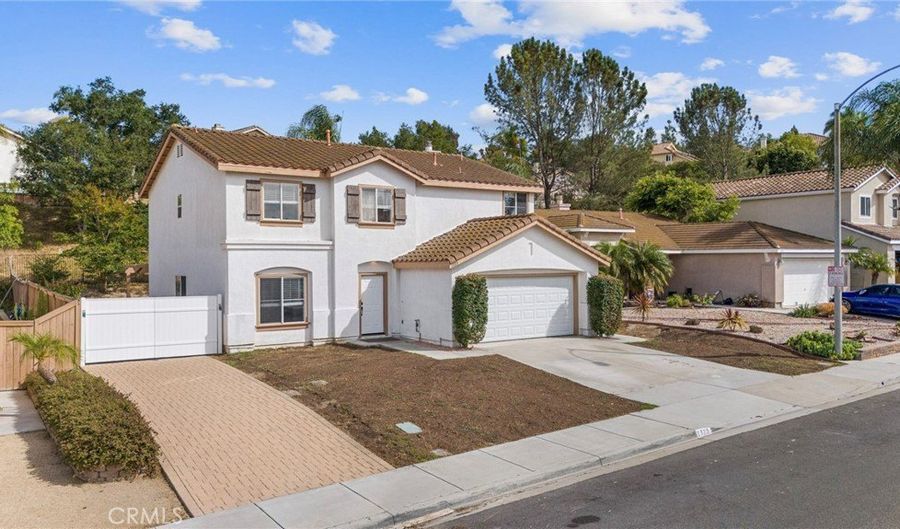 1323 Cottonwood Dr, Oceanside, CA 92056 - 4 Beds, 3 Bath