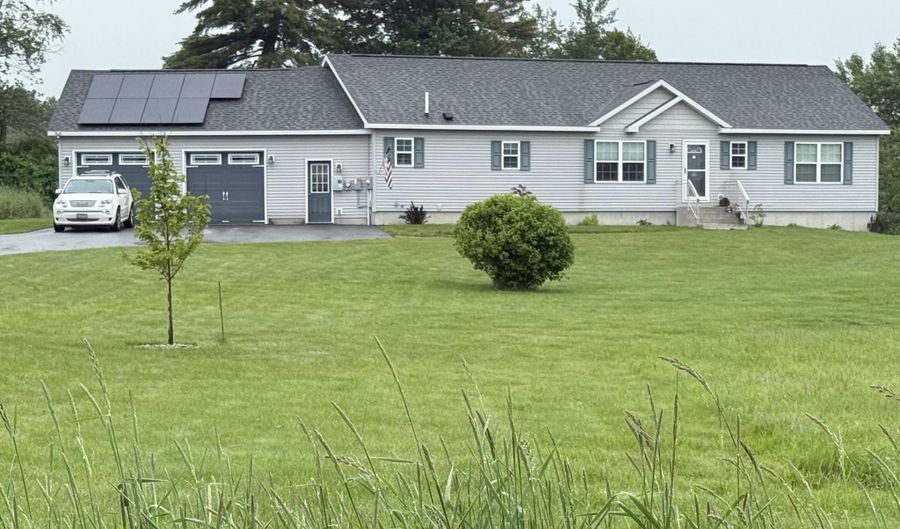 68 Lubear Way, Auburn, ME 04210 - 3 Beds, 2 Bath