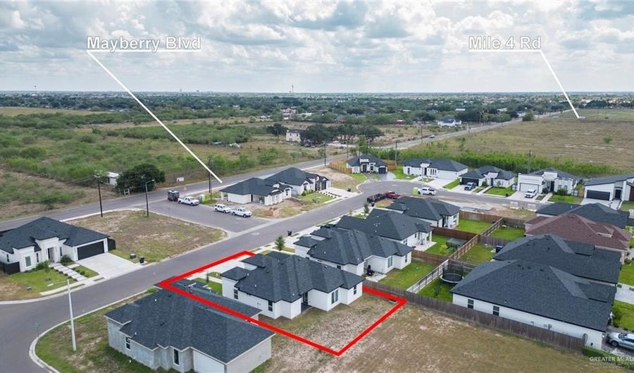 915 Pecan St, Alton, TX 78573 - 3 Beds, 3 Bath