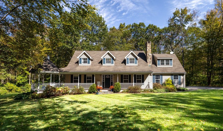 124 Auncient Oak Rd, Bethlehem, CT 06751 - 4 Beds, 3 Bath