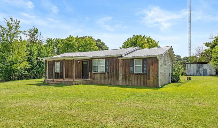 1543 RS County Road 2570, Alba, TX 75410 - 3 Beds, 1 Bath