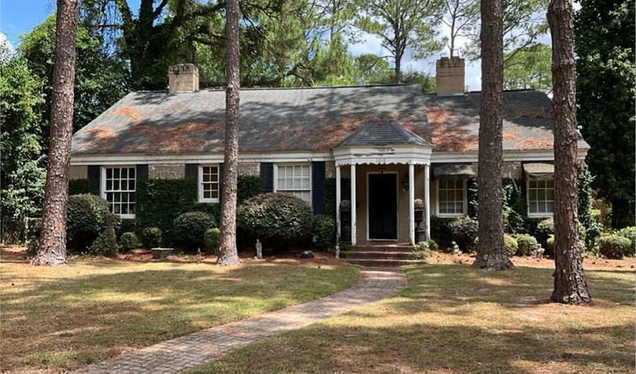 1210 N Van Buren, Albany, GA 31701 - 4 Beds, 3 Bath