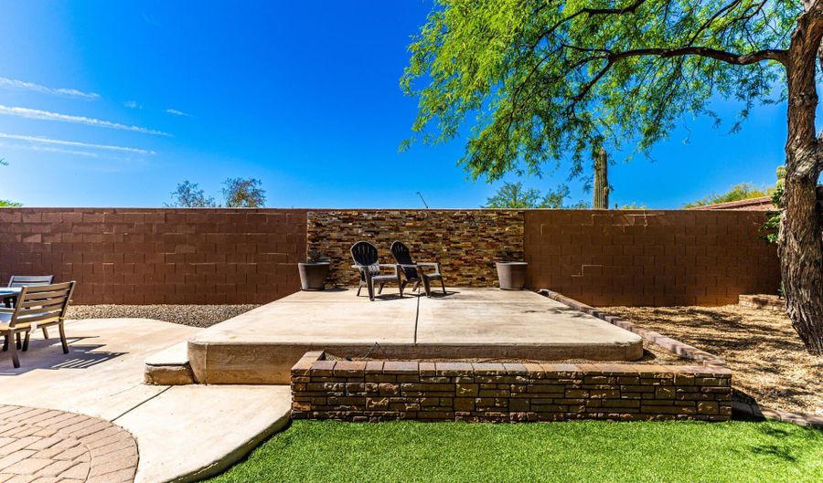 2231 W VALHALLA Ct, Anthem, AZ 85086 - 4 Beds, 3 Bath