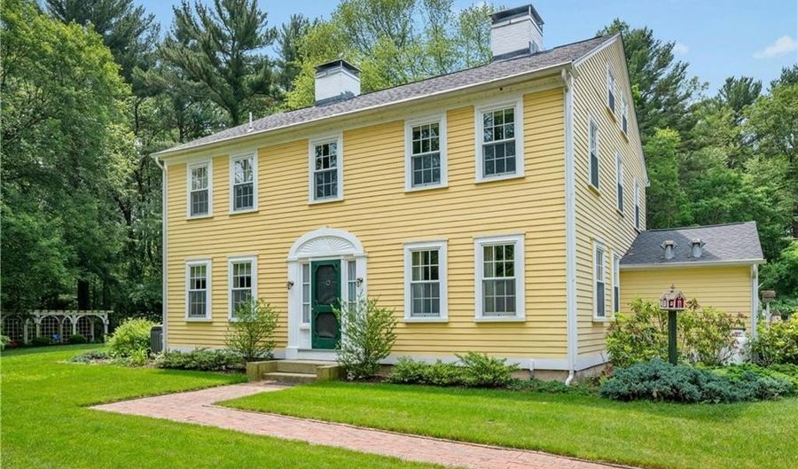 3435 Diamond Hill Road Rd, Cumberland, RI 02864 - 3 Beds, 3 Bath