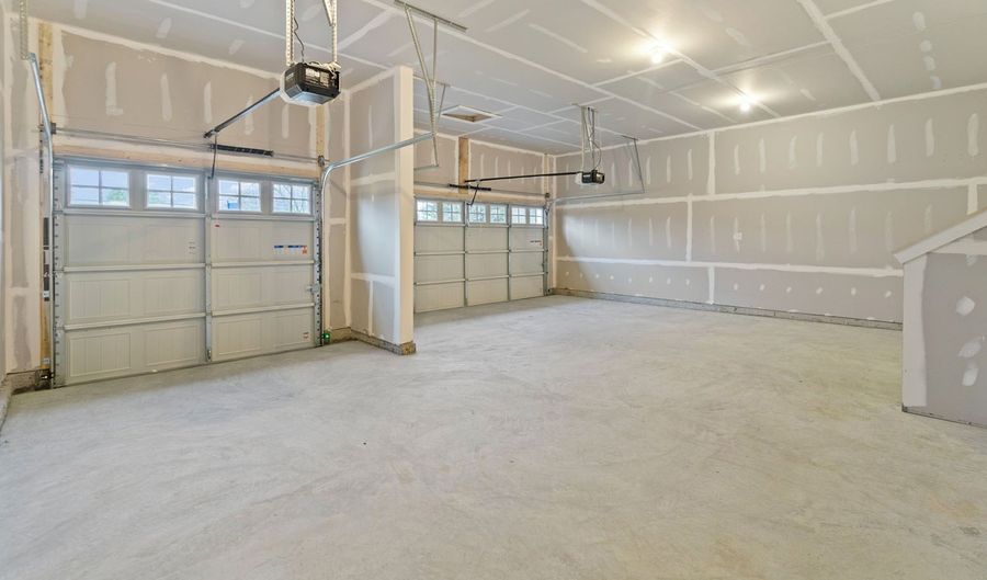 8281 Colling Manor Ct, Alexandria, VA 22308 - 6 Beds, 7 Bath