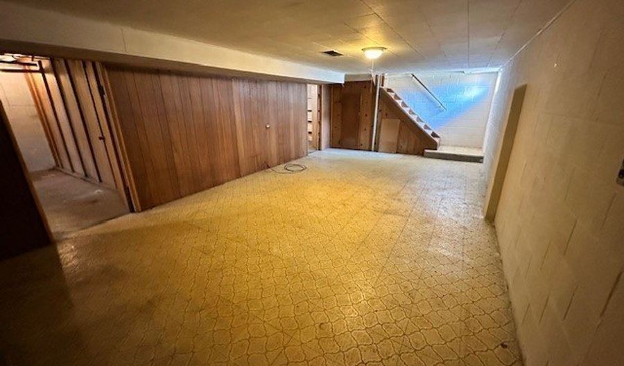 7585 Pyle S Amherst Rd, Amherst, OH 44001 - 3 Beds, 1 Bath