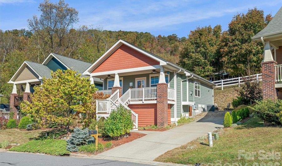 31 Byrdcliffe Ln, Asheville, NC 28805 - 2 Beds, 2 Bath