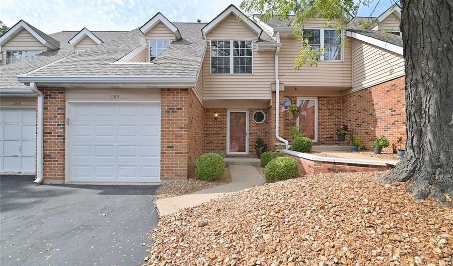 1005 Pocono Trl, Ballwin, MO 63021 - 2 Beds, 3 Bath