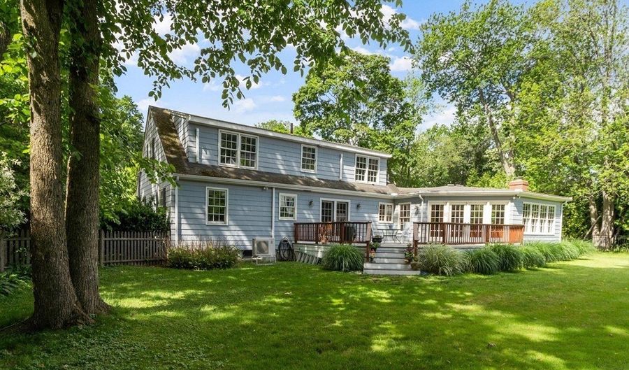 13 Carmel Rd, Andover, MA 01810 - 4 Beds, 2 Bath