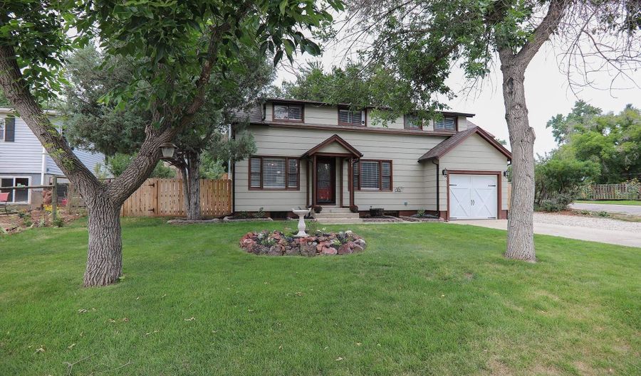 220 S Tisdale Ave, Buffalo, WY 82834 - 3 Beds, 2 Bath